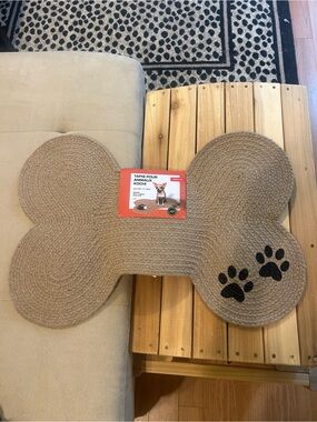 Bone-Shaped Tan Dog Feeding Mat with Black Paw Print Accents❤️